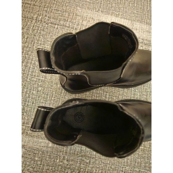 Urban Outfitters Leather Chelsea Pull-On Boots Womens Size US 6 Black Ankle - Picture 7 of 8